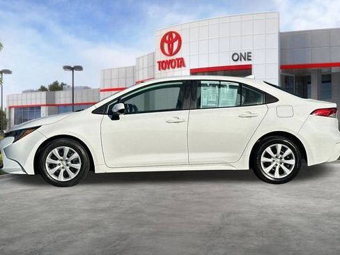 Certified 2024 Toyota Corolla LE image 9