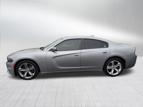 Used 2018 Dodge Charger R/T image 2