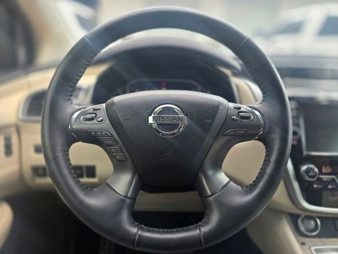 Used 2020 Nissan Murano SL w/ Moonroof Package AWD/4WD image 16