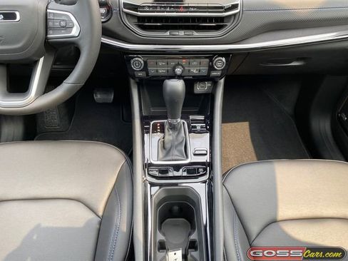 New 2025 Jeep Compass Limited w/ Sun & Sound Group image 13