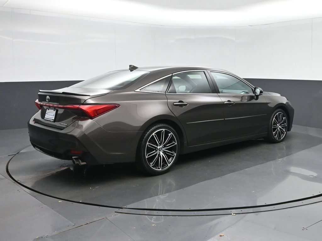 Used 2020 Toyota Avalon Touring w/ Advanced Safety Package FWD image 7