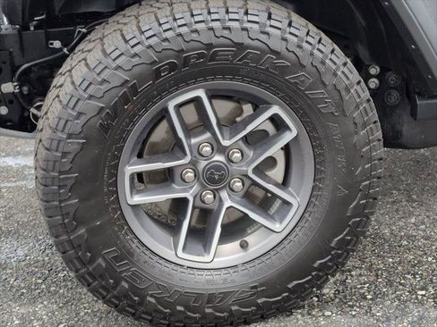Certified 2026 Jeep Gladiator Mojave AWD/4WD image 9