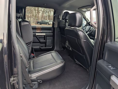 Certified 2019 Ford F150 Lariat w/ Equipment Group 502A Luxury image 9