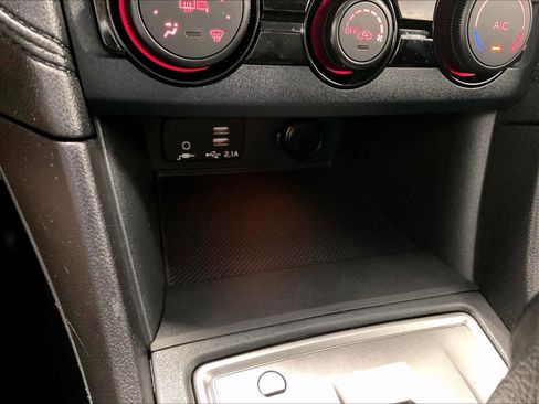 Used 2022 Subaru Impreza Premium image 27