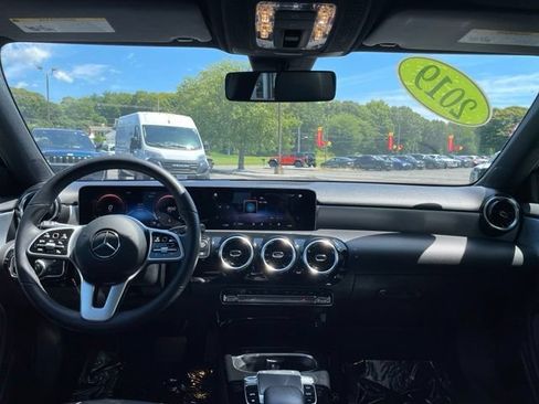 Used 2019 Mercedes-Benz A 220 4MATIC image 12