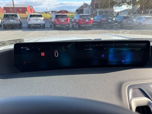 New 2025 Ford Expedition Active image 18