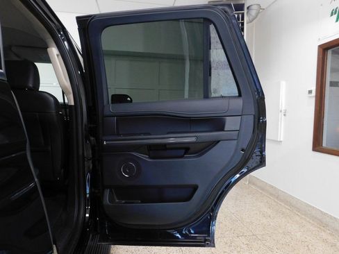 Used 2024 Ford Expedition XLT image 88