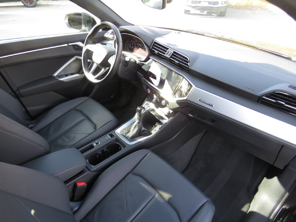 Used 2020 Audi Q3 2.0T Premium AWD/4WD image 14