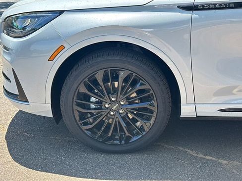 New 2026 Lincoln Corsair Premiere FWD image 12