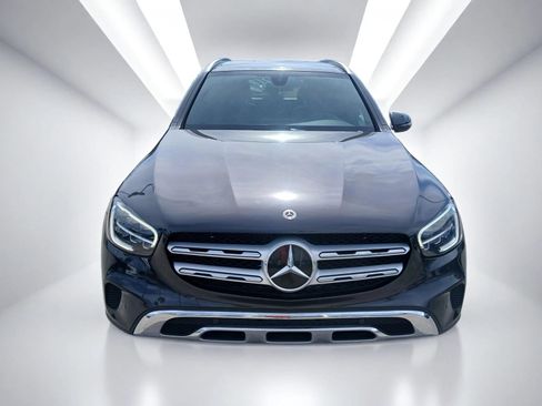 Used 2021 Mercedes-Benz GLC 300 image 3