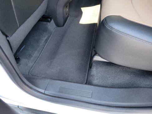 Certified 2024 Chevrolet Equinox Premier FWD image 34
