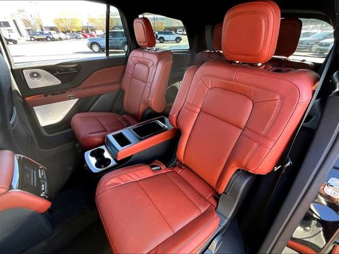 New 2025 Lincoln Aviator Reserve w/ Equipment Group 201A image 10