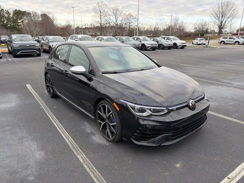 Used 2022 Volkswagen Golf R image 3