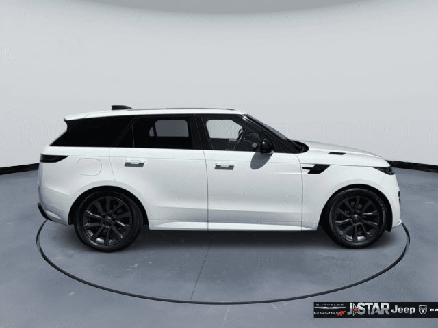 Used 2024 Land Rover Range Rover Sport Dynamic SE AWD/4WD image 4