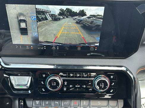 New 2026 GMC Sierra 2500 AT4 w/ AT4 Premium Plus Package AWD/4WD image 35