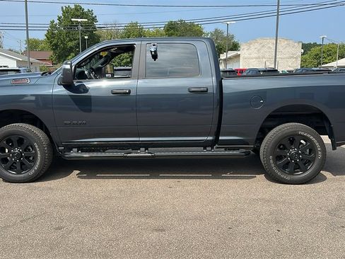 Used 2025 RAM 2500 Big Horn AWD/4WD image 4