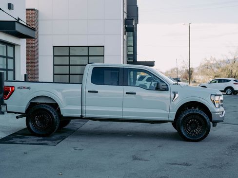 Used 2023 Ford F150 XLT w/ Trailer Tow Package image 5
