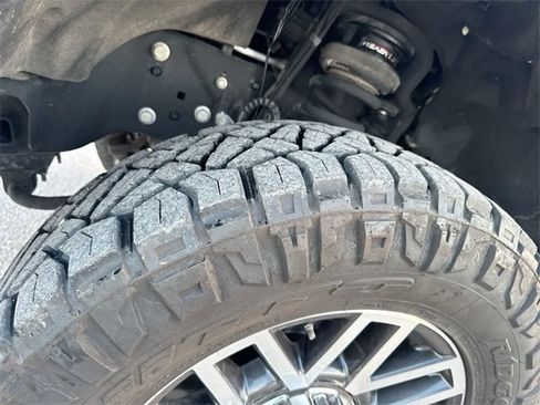 Certified 2019 Ford F250 Lariat w/ Lariat Ultimate Package image 39