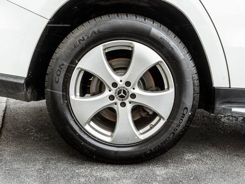 Used 2019 Mercedes-Benz GLS 450 4MATIC image 32