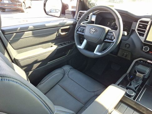 New 2026 Toyota Tundra Platinum AWD/4WD image 9