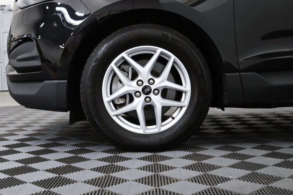Used 2023 Ford Edge SEL AWD/4WD image 4