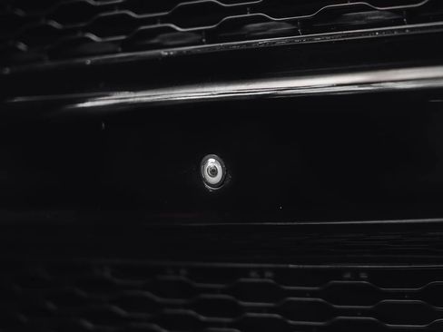 Used 2018 Land Rover Range Rover Sport SVR image 4