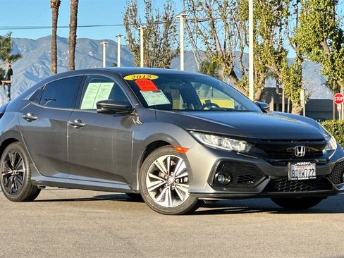 Used 2018 Honda Civic EX image 2