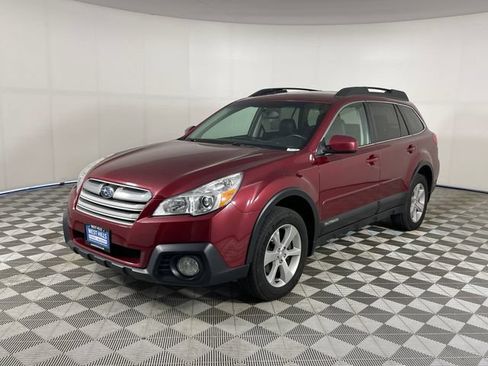 Used 2014 Subaru Outback 3.6R Limited w/ Moonroof Package AWD/4WD image 1