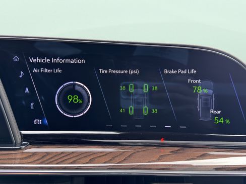 Used 2022 Cadillac Escalade ESV Premium Luxury Platinum w/ Heavy-Duty Trailer Package image 69