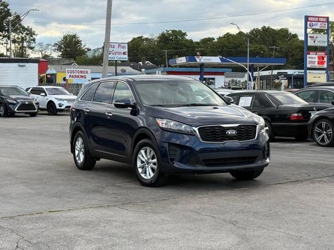 Used 2019 Kia Sorento FWD image 3