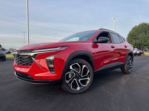 New 2026 Chevrolet Trax RS w/ Driver Confidence Package FWD image 1