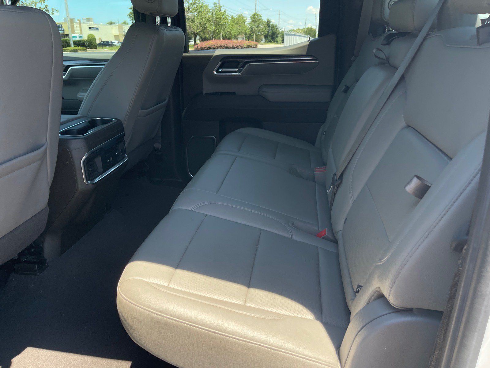 Used 2023 Chevrolet Silverado 1500 LTZ AWD/4WD image 11