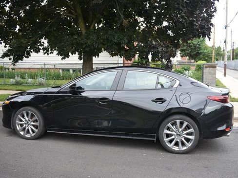Used 2025 MAZDA MAZDA3 s FWD image 8