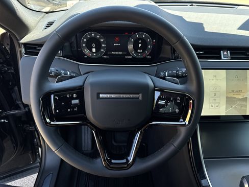 Used 2024 Land Rover Range Rover Evoque Dynamic SE image 17