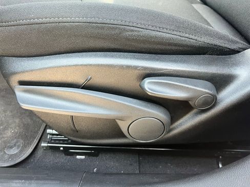 Used 2020 Jeep Renegade Sport image 15