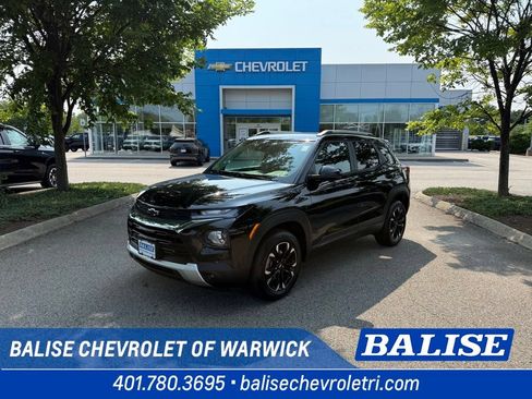 Used 2023 Chevrolet TrailBlazer LT w/ Convenience Package AWD/4WD image 1
