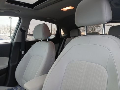 Used 2023 Hyundai Kona SEL w/ Convenience Package image 12