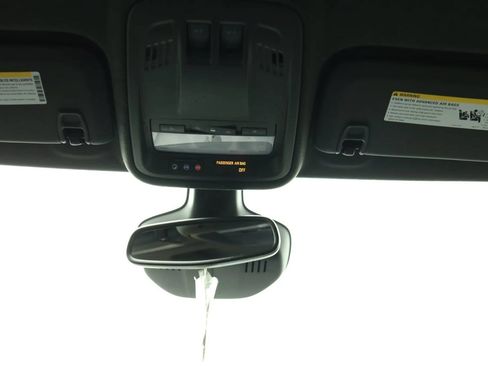 Used 2017 Chevrolet Cruze Premier FWD image 34