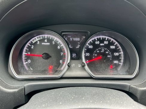 Used 2018 Nissan Versa SV FWD image 19
