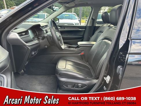 Used 2022 Jeep Grand Cherokee L Limited w/ Luxury Tech Group II image 15