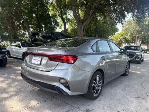 Used 2023 Kia Forte LXS FWD image 7