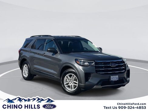 New 2026 Ford Explorer Active RWD image 1