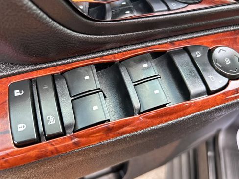 Used 2013 Chevrolet Tahoe LS w/ Convenience Package AWD/4WD image 20