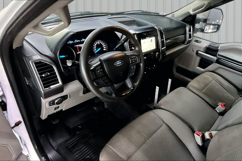 Used 2017 Ford F350 XLT w/ XLT Value Package AWD/4WD image 7