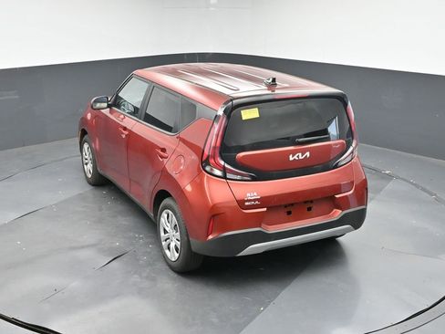 Used 2025 Kia Soul LX image 20
