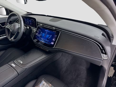 Certified 2026 Mercedes-Benz E 350 4MATIC Sedan image 37
