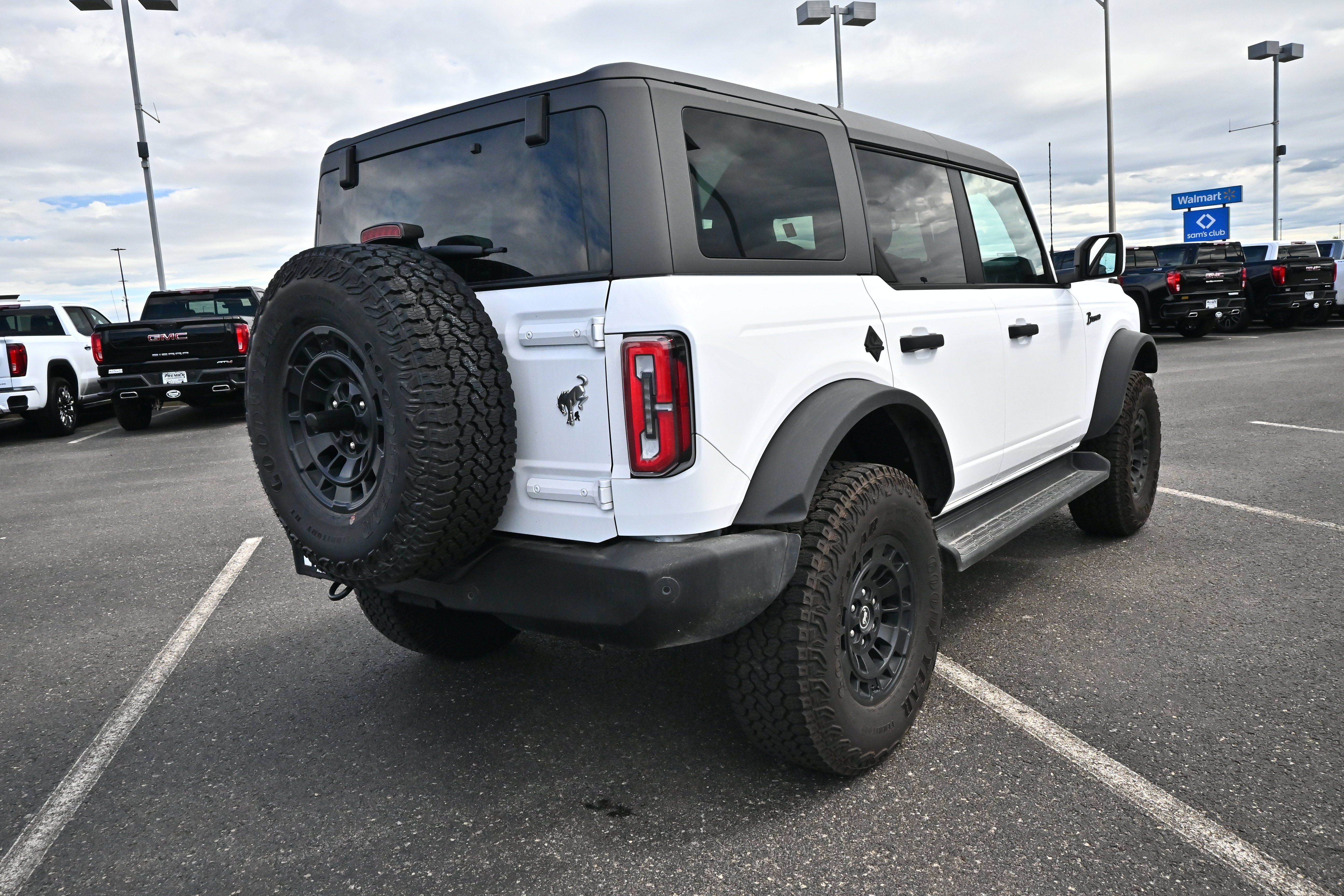 Used 2026 Ford Bronco Outer Banks w/ Sasquatch Package AWD/4WD image 6