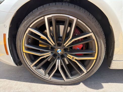 Used 2023 BMW 540i w/ Executive Package RWD image 10