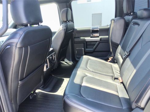 Certified 2021 Ford F250 Platinum w/ FX4 Off-Road Package AWD/4WD image 19