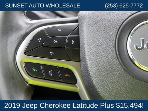 Used 2019 Jeep Cherokee Latitude Plus image 48